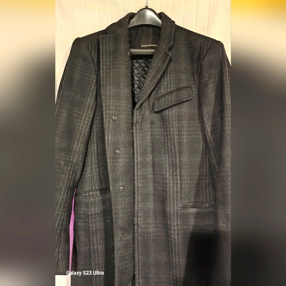 Banana Republic - Picture 1 of 7